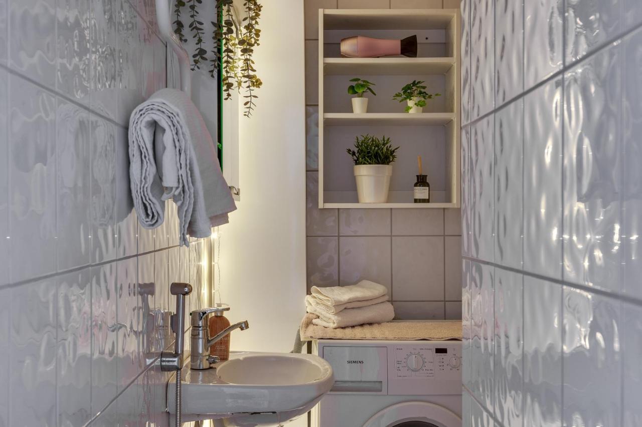 Excellent Downtown Location & City Rooftop Views Turku Esterno foto